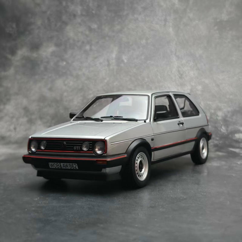Volkswagen Golf GTI 1989 1:18 Norev Diecast Model Car – Silver