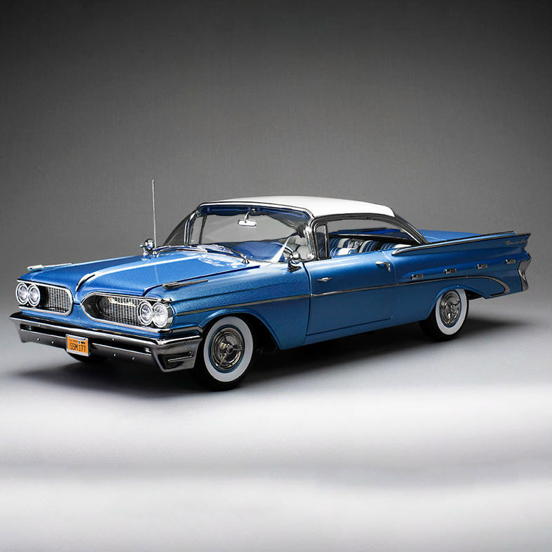 SunStar 1:18 1959 Pontiac Bonneville Platinum Edition Diecast Model