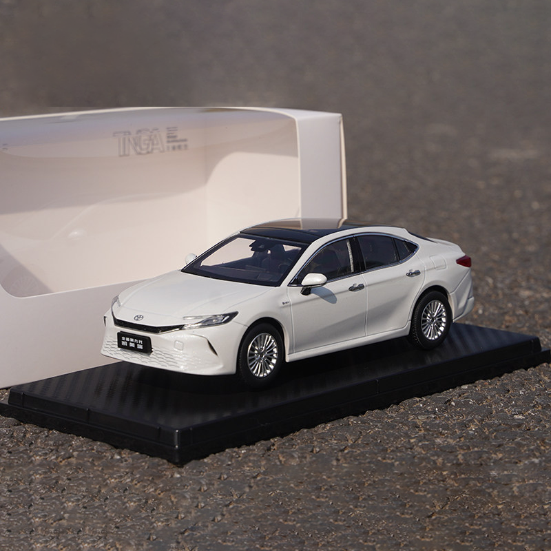 Original 1:30 Toyota Camry XSE 2024 (9th Gen) Diecast Model