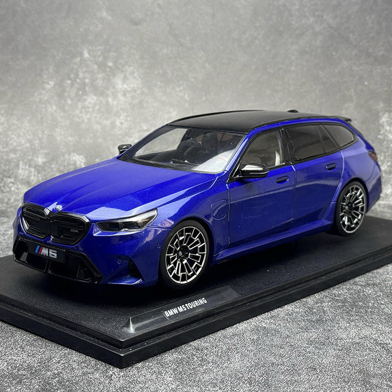 SOLIDO 1:18 BMW M5 Touring Diecast Model Car