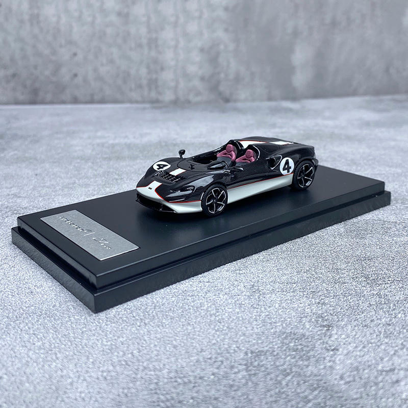 LCD 1:64 McLaren Elva Diecast Model