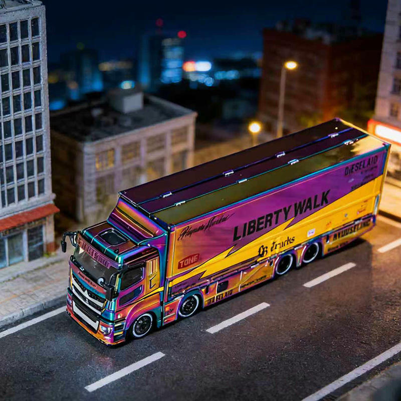 GCD 1:64 Mitsubishi Fuso Super Great LB‑TRUCKS Diecast Model – Chameleon