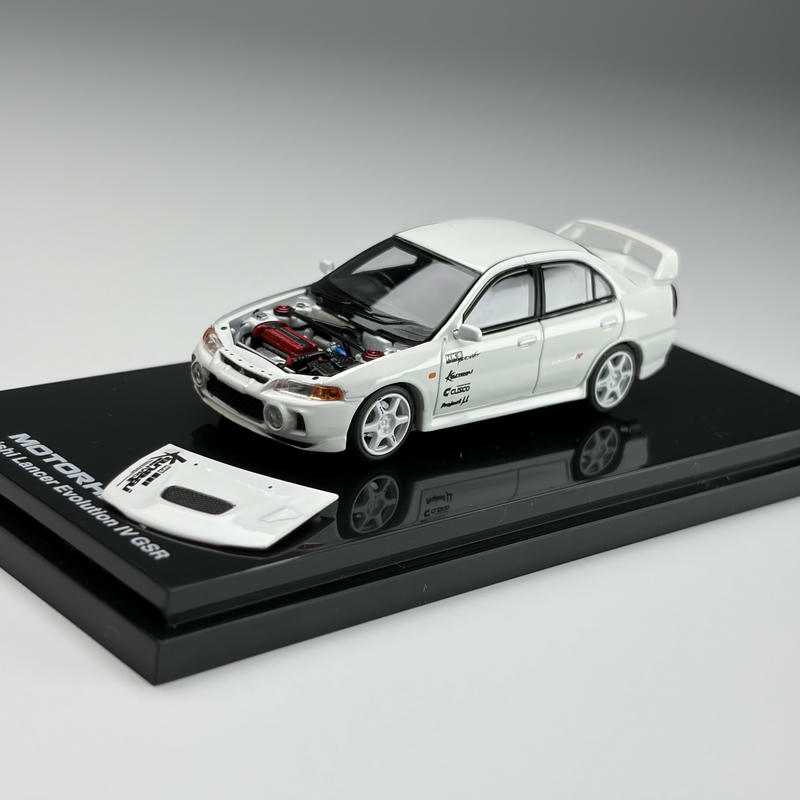 MotorHelix 1:64 Mitsubishi Lancer Evolution IV GSR Diecast Model