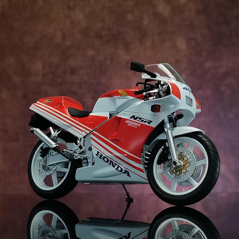AOSHIMA 1:12 Honda NSR 250R SP R4 Rothmans MC18 Motorcycle Model