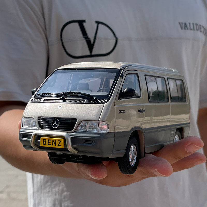 Original 1:24 Mercedes-Benz MB100 Business Van Alloy Model