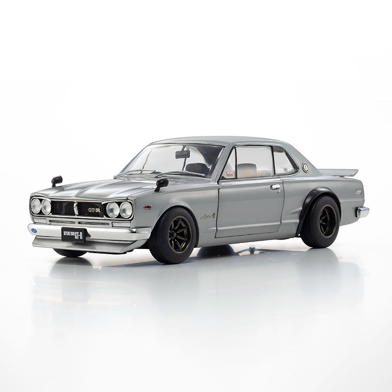 Kyosho Nissan Skyline 2000 GT-R (KPGC10) 1:18 Diecast Model Car