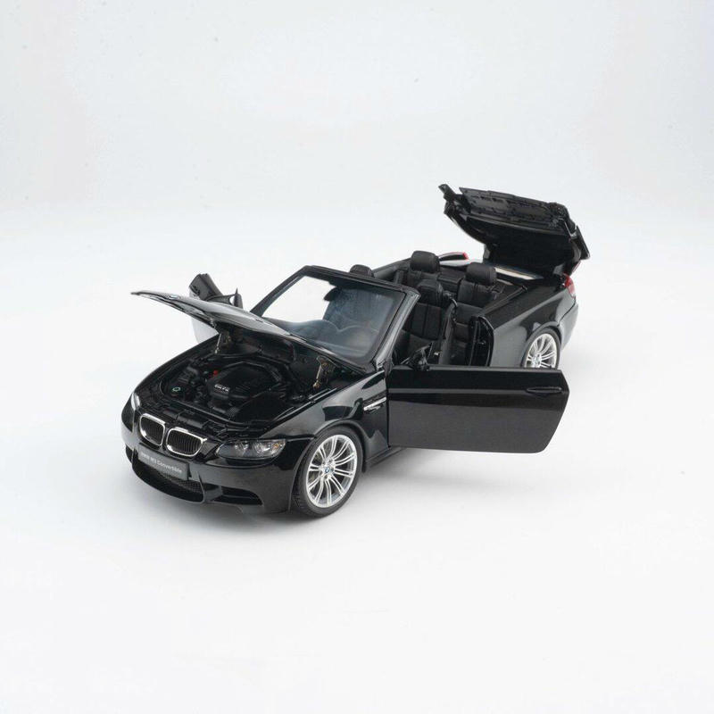 Kyosho 1:18 BMW M3 E93 Convertible Diecast Model