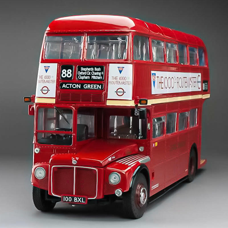 SunStar 1:24 London Double-Decker Bus Diecast Model Car