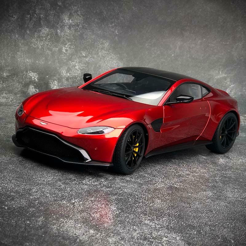 AUTOart 1:18 Aston Martin Vantage 2019 Alloy Diecast Model