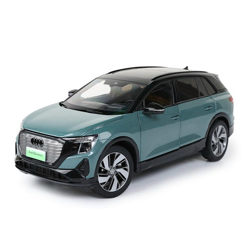 1:18 Audi Q5 e-tron Diecast Model Car with Lights