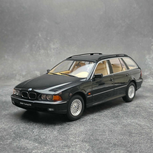 Triple9 1:18 BMW 5 Series Touring (E39) 1998 Diecast Model