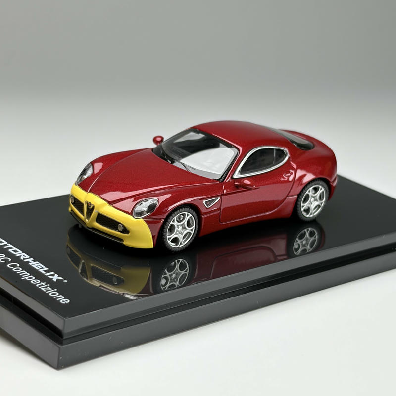 MotorHelix 1:64 Alfa Romeo 8C Competizione (2008) Diecast Model