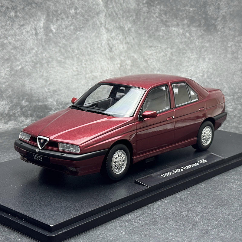 Alfa Romeo 155 Carabinieri 1996 1:18 KK Diecast Model Car