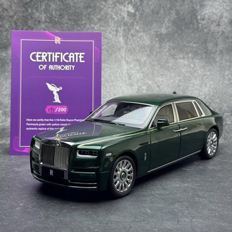 OEM 1:18 Rolls-Royce Phantom VIII Diecast Model
