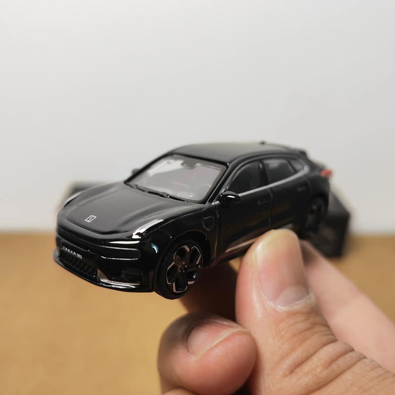 Official 1:64 ZEEKR 001 FR Diecast Model Car – Geely Electric Performance Sedan Alloy Collectible
