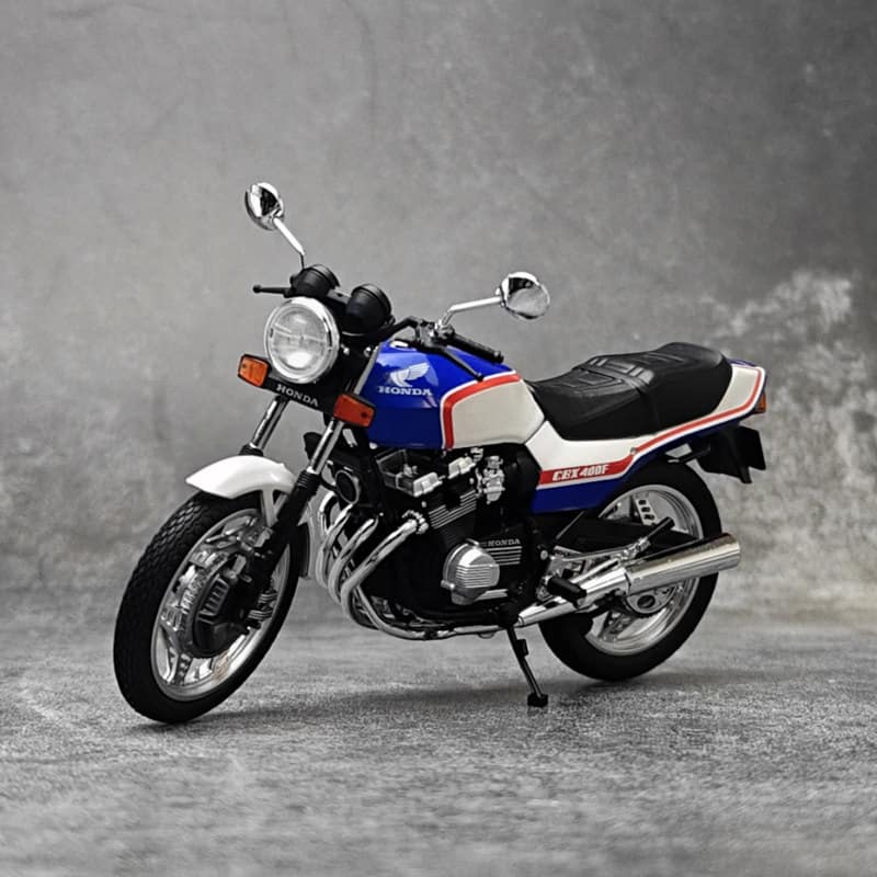 Aoshima 1:12 Honda CBX 400F Static Motorcycle Model – Classic Japanese Bike