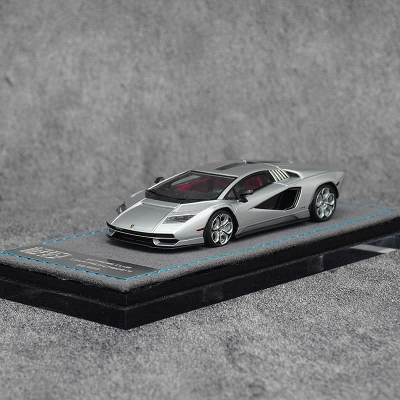 Extreme Club 1:64 Lamborghini Countach LPI 800-4 Diecast Model
