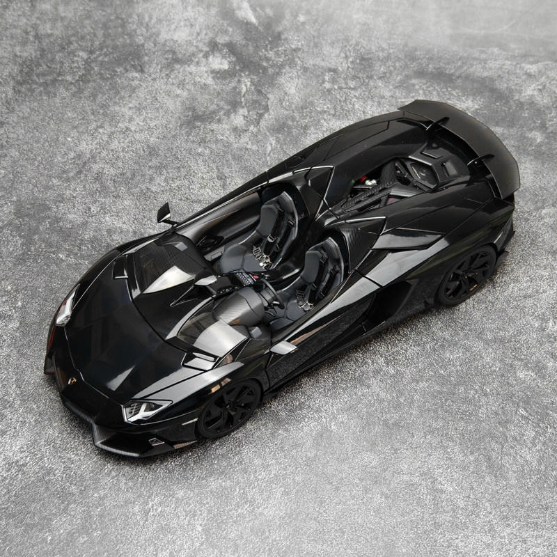 AUTOart 1:18 Lamborghini Aventador J LP700-4 Diecast Model