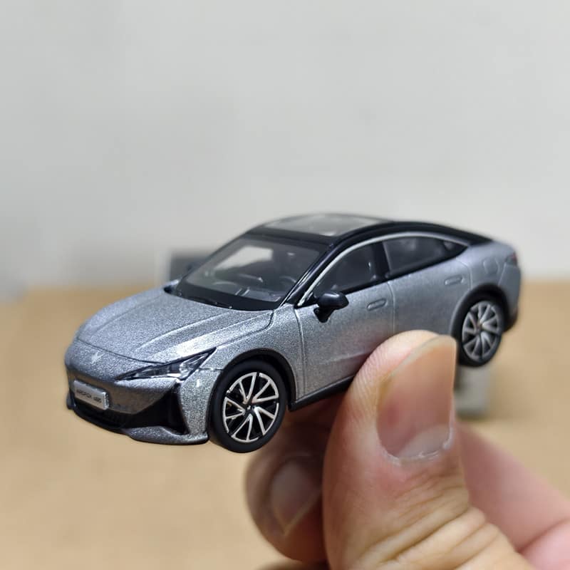 1:64 ARCFOX Alpha Series Diecast Model – Alpha T5 / Alpha S5 / Kaola S Collector Car
