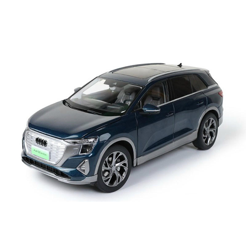 1:18 Audi Q5 e-tron Diecast Model Car with Lights