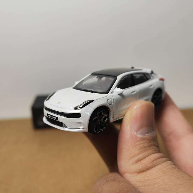 Official 1:64 ZEEKR 001 FR Diecast Model Car – Geely Electric Performance Sedan Alloy Collectible