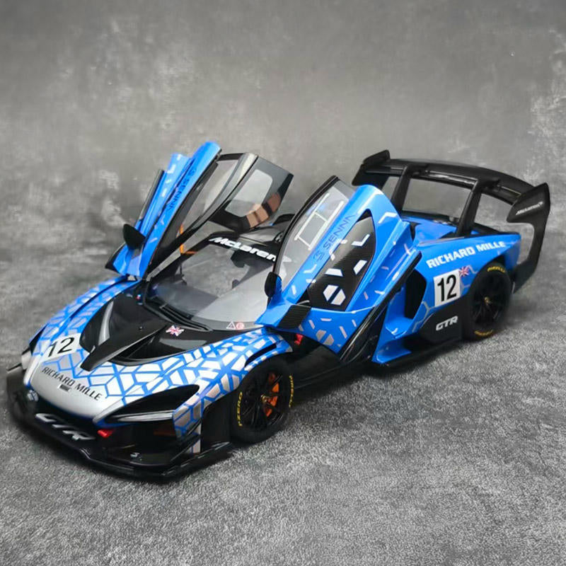 AUTOart 1:18 McLaren Senna GTR Diecast Model
