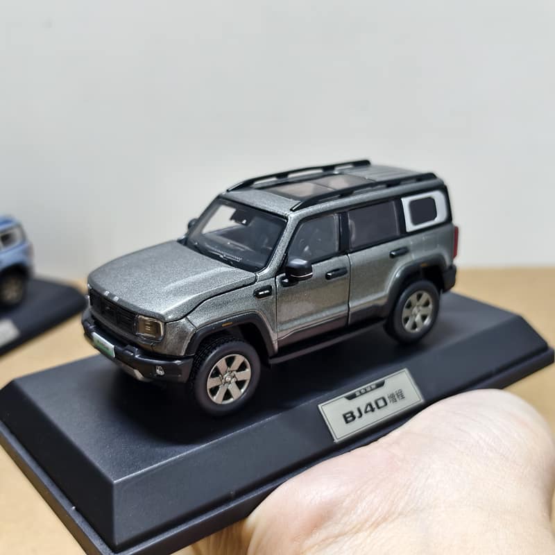 OEM Beijing BJ30 / BJ40 / BJ60 1:43 Diecast Model Car