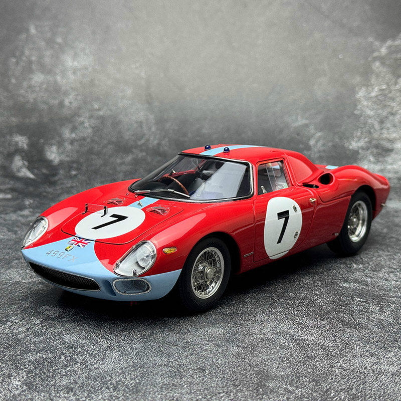 CMC 1:18 Ferrari 250 LM Alloy Diecast Model Car