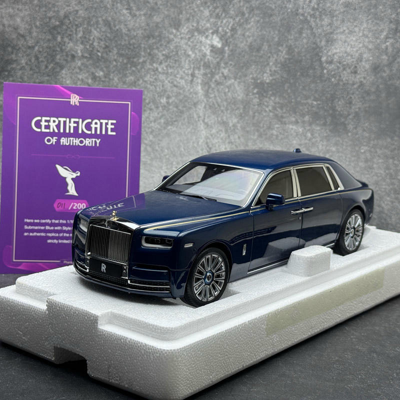 OEM 1:18 Rolls-Royce Phantom VIII Diecast Model