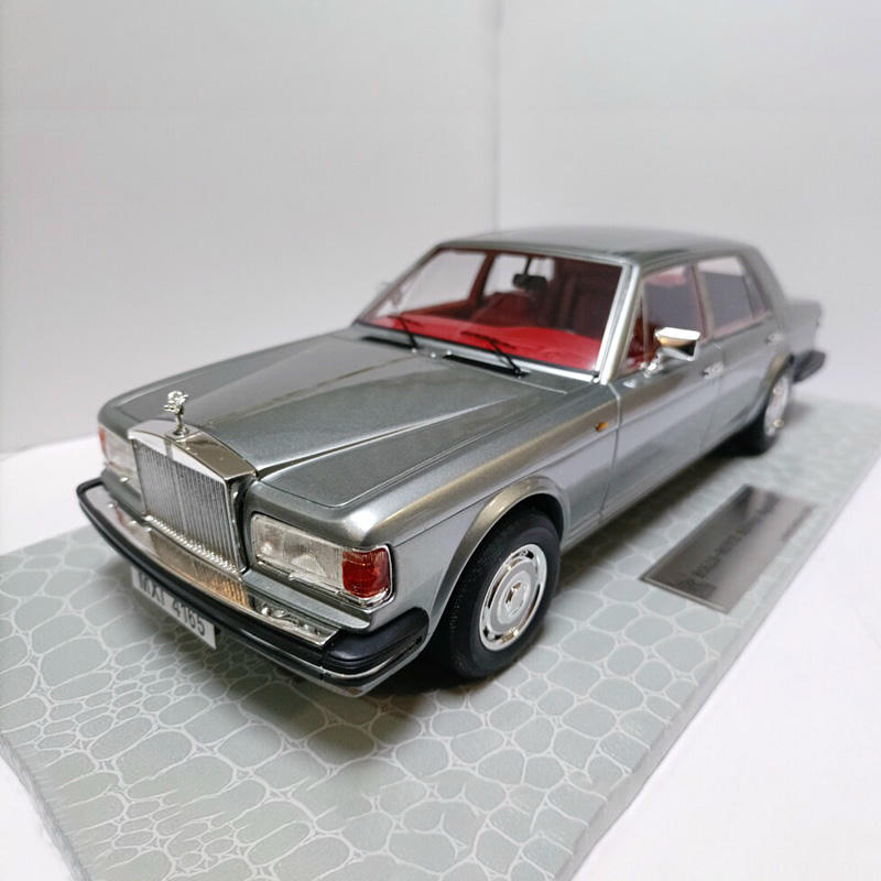 AMC 1:18 Rolls-Royce Silver Spirit Resin Model