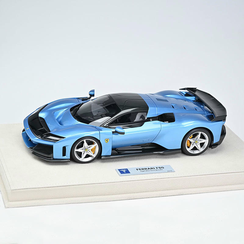 HERMES COLLECTION 1:18 Ferrari F80 Resin Model