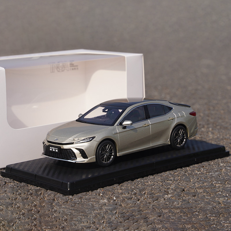 Original 1:30 Toyota Camry XSE 2024 (9th Gen) Diecast Model