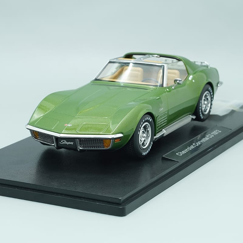 KK Scale Corvette C3 1972 Convertible 1:18 Diecast Model Car