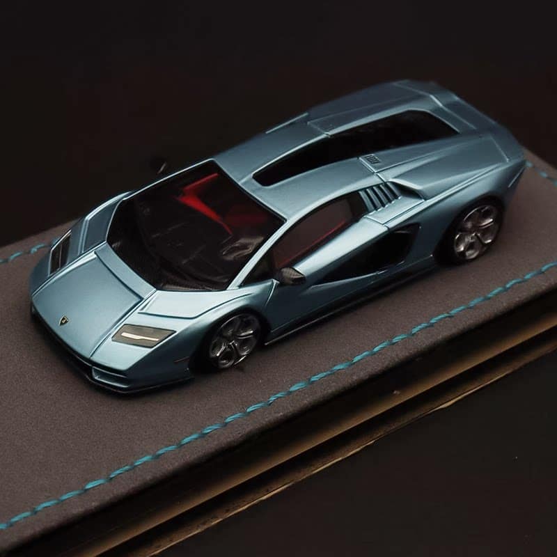 Extreme Club 1:64 Lamborghini Countach LPI 800-4 Diecast Model