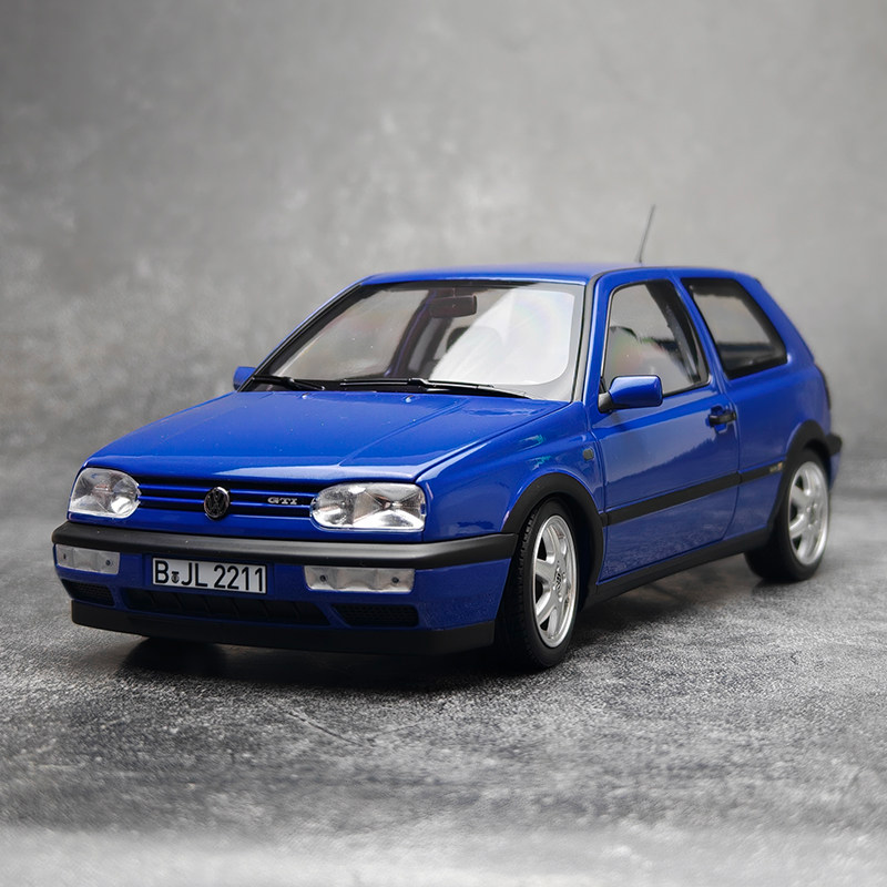 NOREV 1:18 Volkswagen Golf GTI Mk1 &amp; Mk8 (2020) Diecast Model