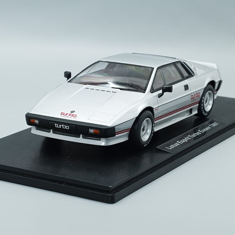 KK Scale Lotus Esprit Turbo 007 Edition 1:18 Diecast Model Car