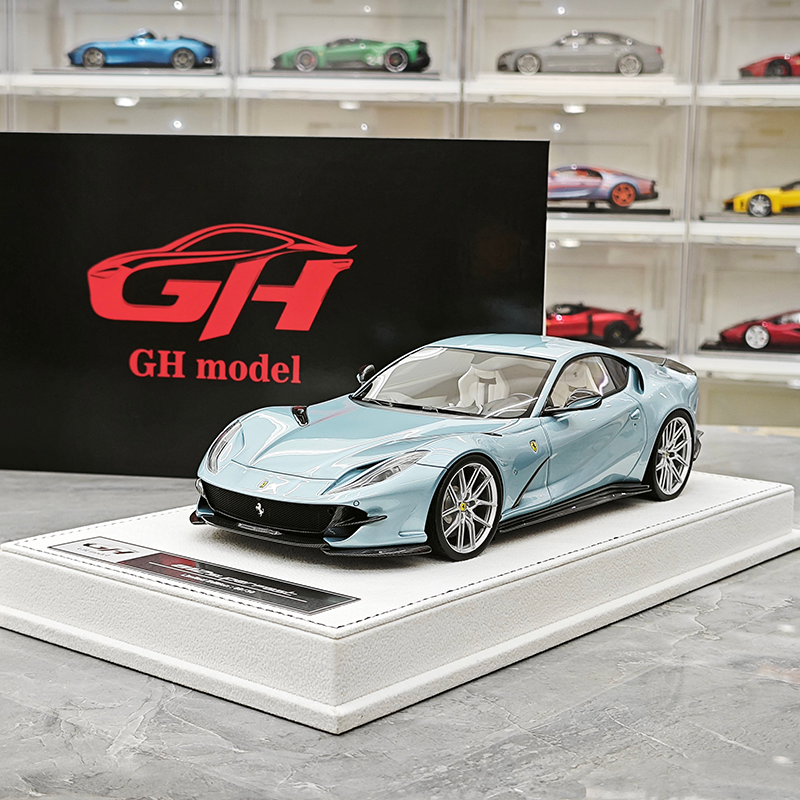 GH 1:18 Ferrari 812 Superfast Limited Edition Resin Model Car