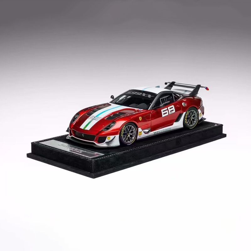HH Model 1:18 Ferrari 599XX EVO Resin Model Car – Limited Edition Racing Hypercar Collectible