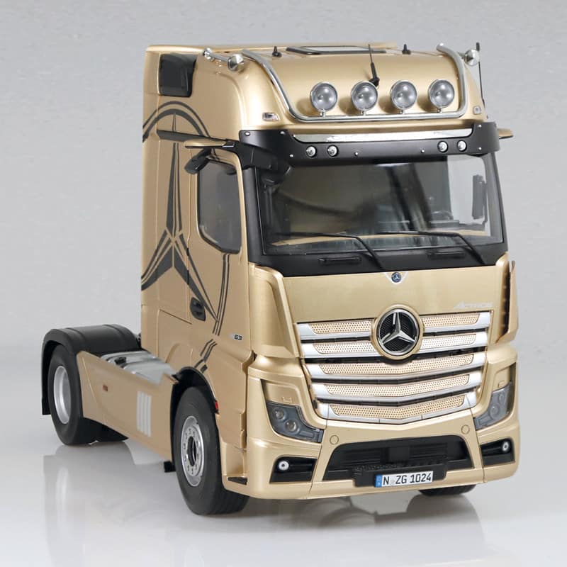 NZG 1:18 Mercedes-Benz Actros GigaSpace 4x2 Diecast Truck Model