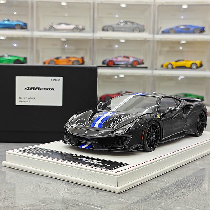 Dino Model 1:18 Ferrari 488 Pista Resin (Fully Open) Model