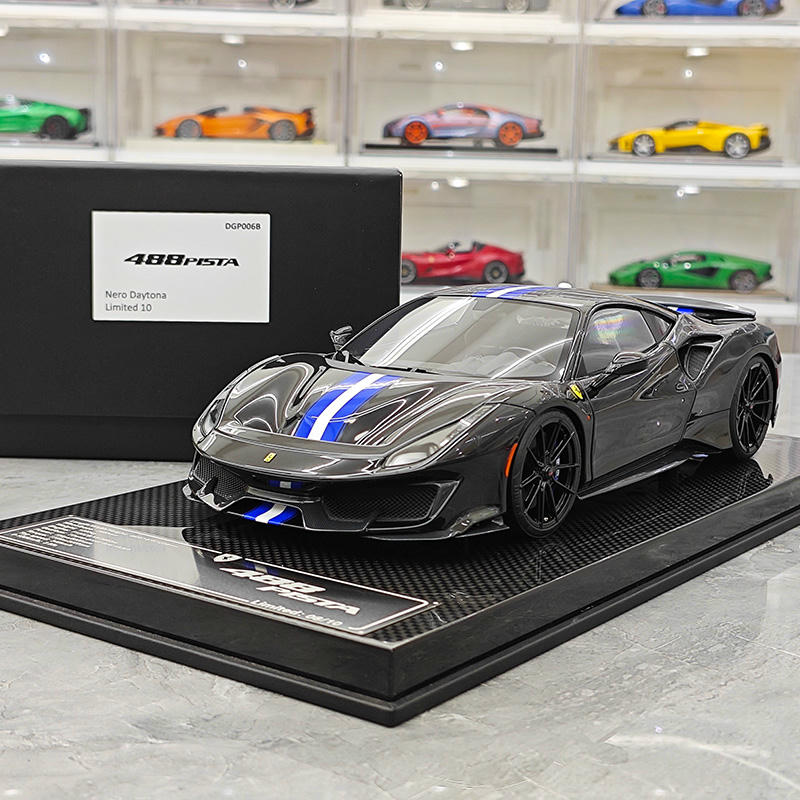 Dino Model 1:18 Ferrari 488 Pista Resin (Fully Open) Model