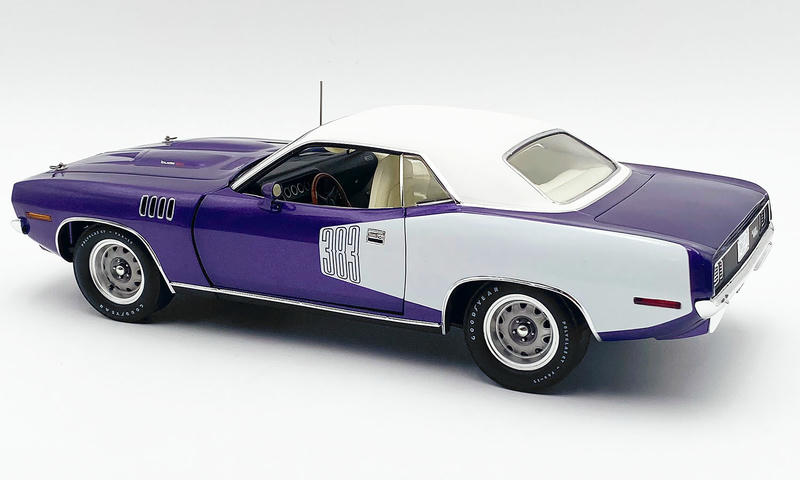 ACME 1:18 1971 Plymouth Cuda 383 In Violet Diecast Model