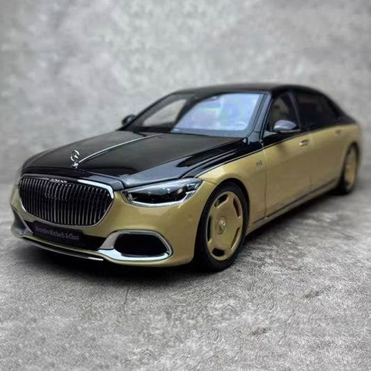 Maybach S-Class 2021 Diecast Model – 1/18 Scale Collectible Car Model (Black and Yellow)