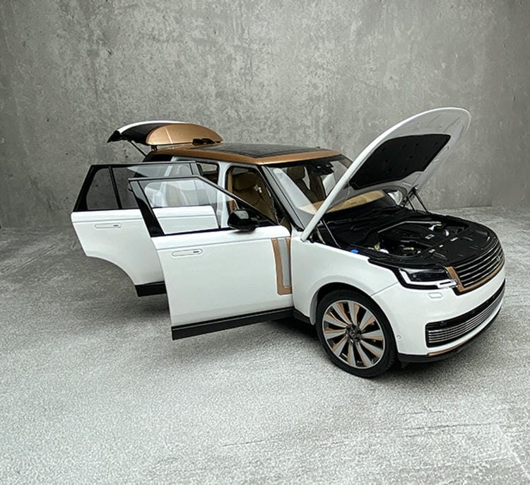 LCD 1:18 Range Rover Honor Genesis Long Edition 2022 Legierung Vollständig offenes Automodell