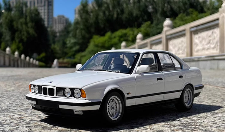 1:18 Minichamps BMW 535i (E34) 1988 Alu-Automodell 5er