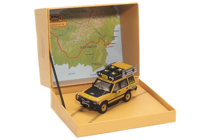 Почти настоящая модель легкосплавного автомобиля Land Rover Discovery первого поколения Camel Cup Kalimantan Station в масштабе 1:43 (410410)