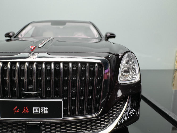 Hongqi Guoya 1:18 Resin Model Car – Purple Hardcover Limited Edition (1 of 399)
