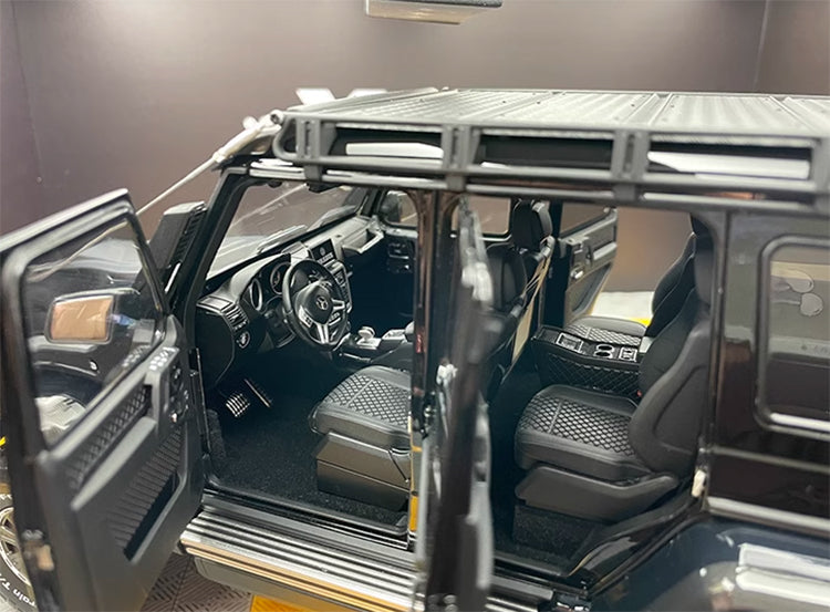 Почти Реальная модель автомобиля G500 4 * 4 550 Adventure Edition 1:18 из сплава (860303)