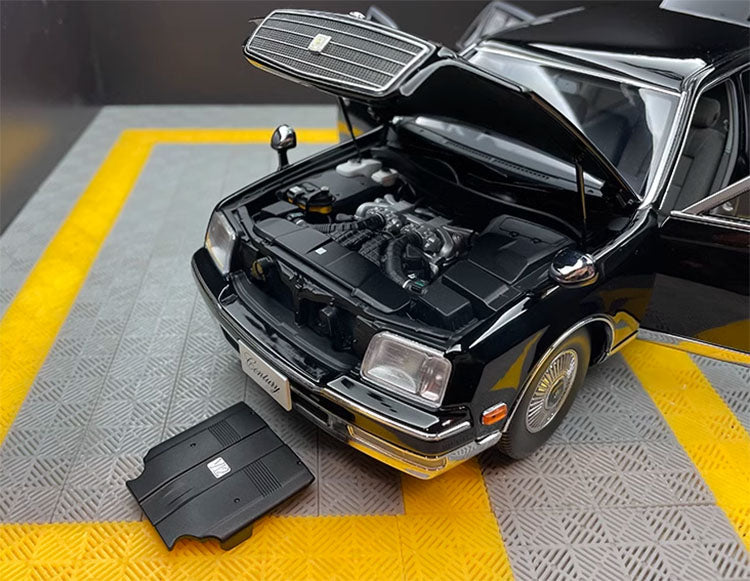Fast echtes Toyota Century-Modellauto aus Legierung im Maßstab 1:18 von 1997