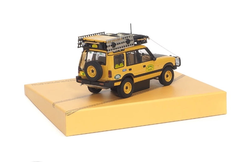 Почти настоящая модель легкосплавного автомобиля Land Rover Discovery первого поколения Camel Cup Kalimantan Station в масштабе 1:43 (410410)